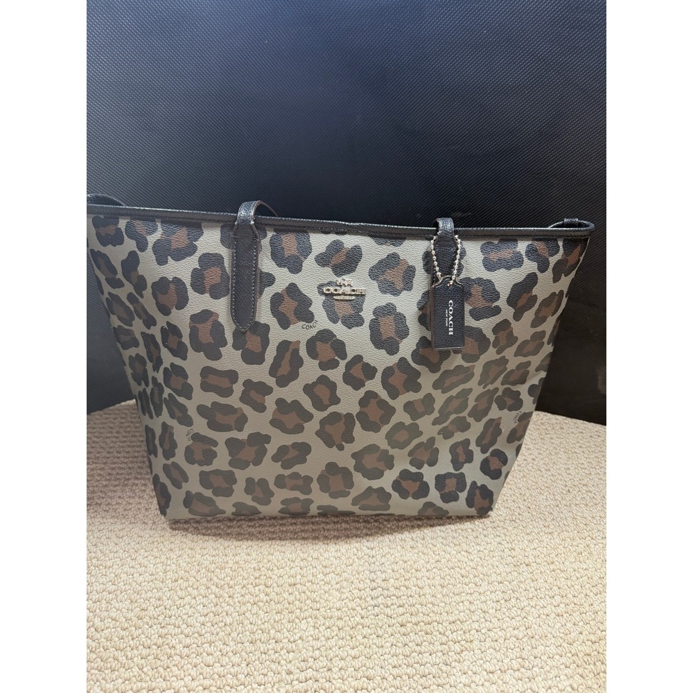 Coach Leopard Print Tote Bag Animal Print Shoulder Bag Leather Trim Zipper
